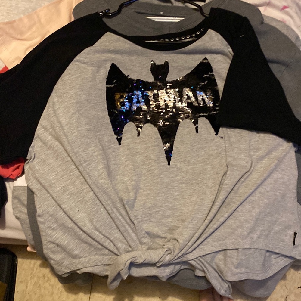 Batman logo front tie tshirt 🌟